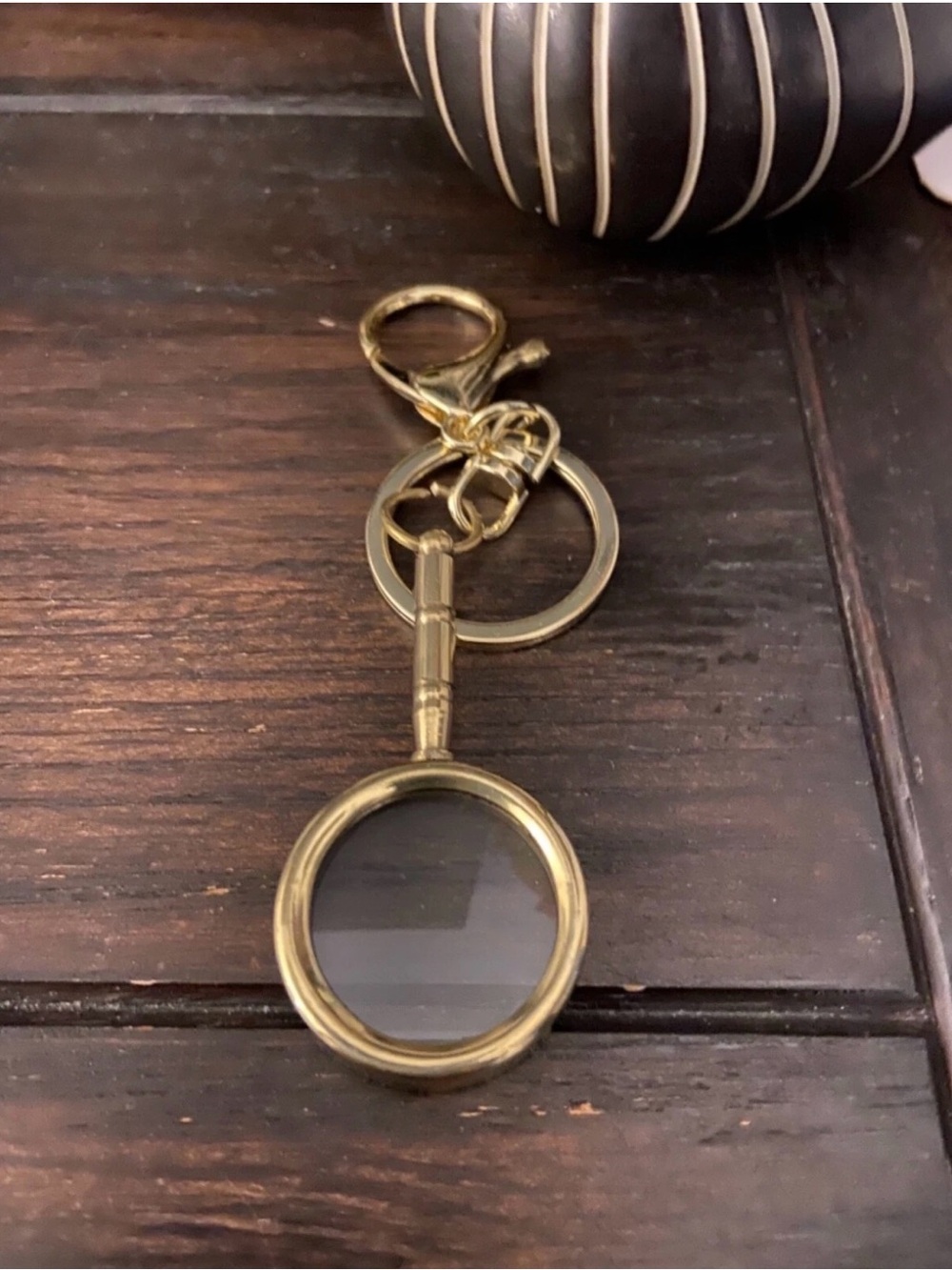 Bronze Magnifying Glass Keychain - Compact Metal Key & Card Holder Accessory